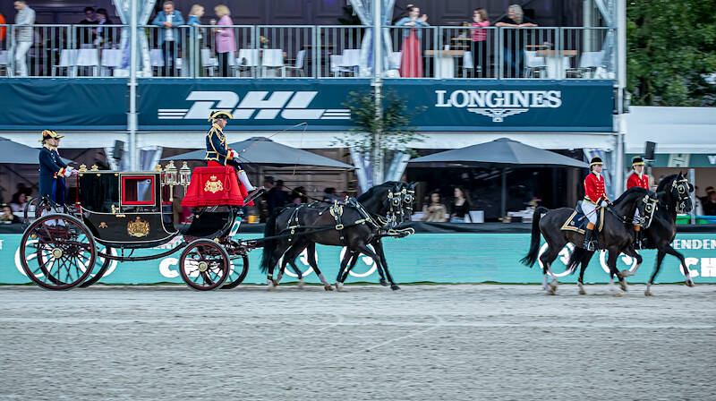 Koninklijke allure en KWPN-kwaliteit tijdens opening WK Tweespannen