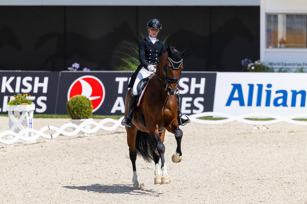 EK dressuur jeugd: Zilver en brons voor Dominique van Dalsen met Just Johnson