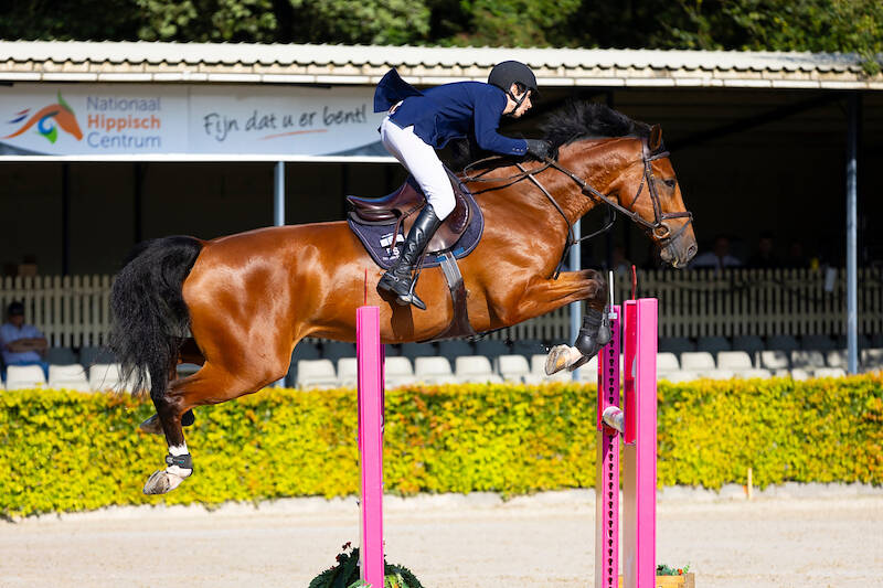 Narcos derde in kleine finale op WK jonge springpaarden