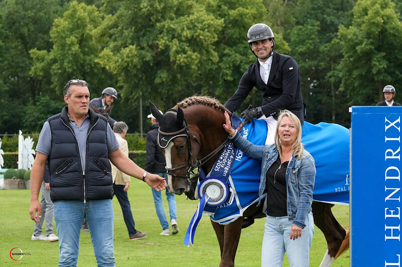 Rising Aranix en Offield van Schijndel winnen Stal Hendrix-competitie