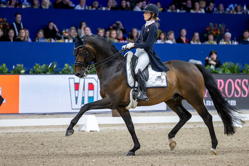 Dinja van Liere en Hermès N.O.P. derde in Kür Stockholm
