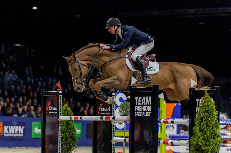 Mistique wint eerste ronde van WK voor zevenjarigen