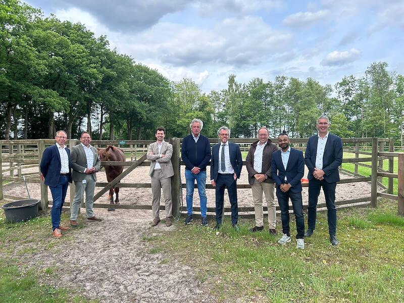 Werkbezoek college van B&W Ermelo aan Nationaal Hippisch Centrum
