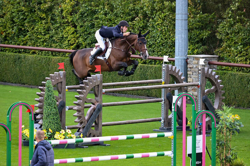 KWPN-team sterk van start in Valkenswaard