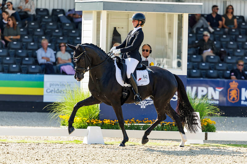 Dettori's daughter Nice Touch W secures 3rd place at the World Championships for 6-year-olds